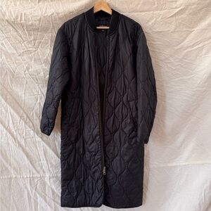 Everlane long black quilted jacket